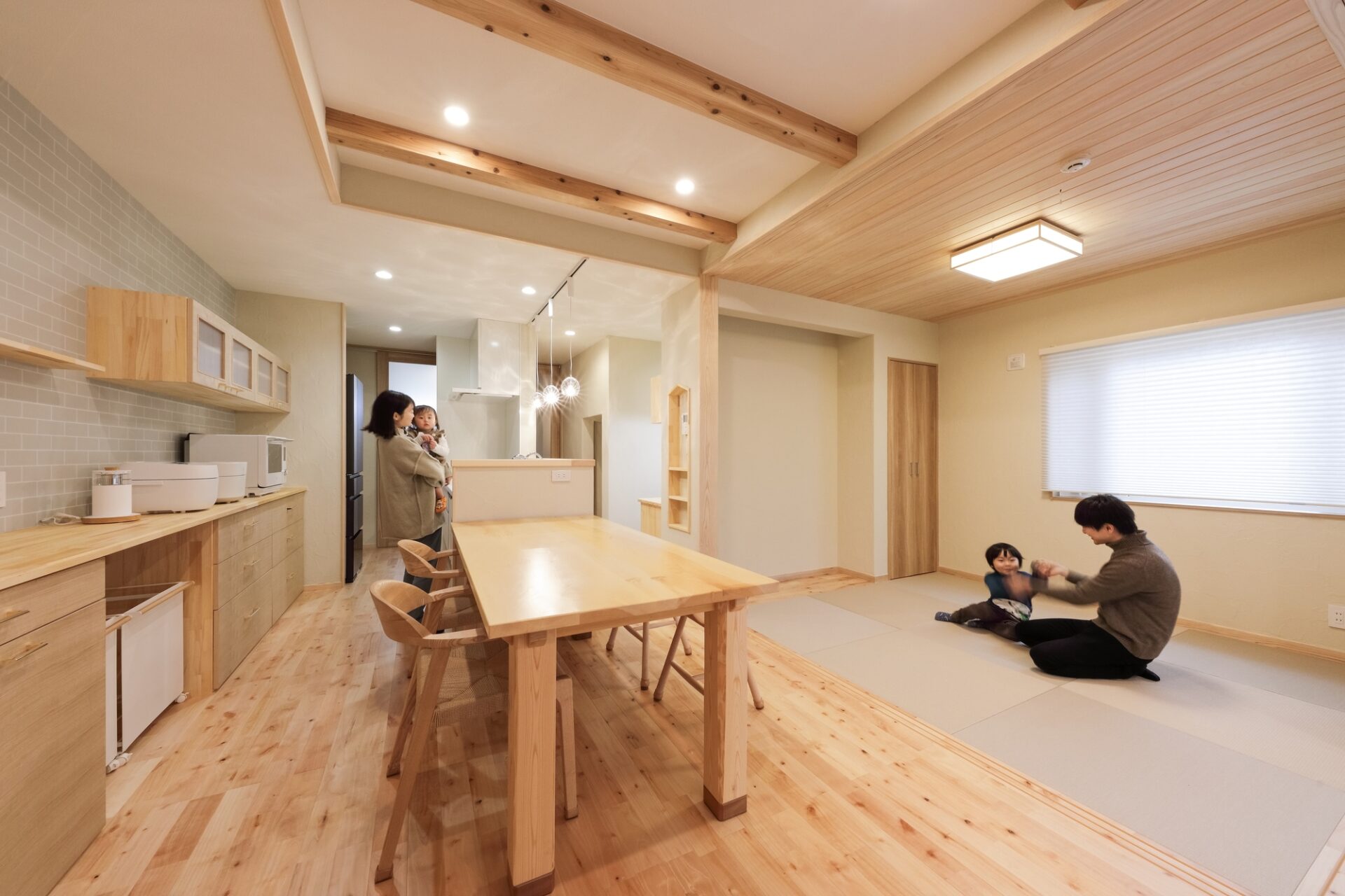 自然素材とアイデアが詰まった開放的な家｜新潟市秋葉区