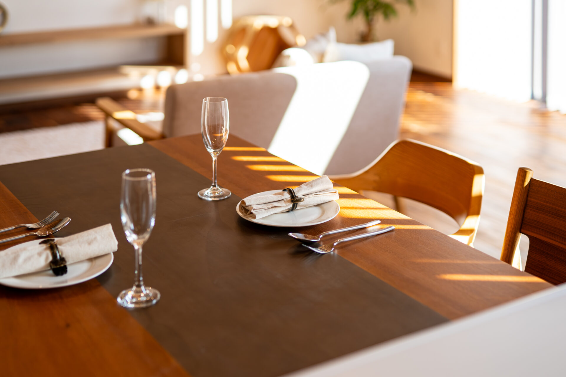 自然素材に包まれた人も猫も心地よく暮らせる住まい｜新潟市西区