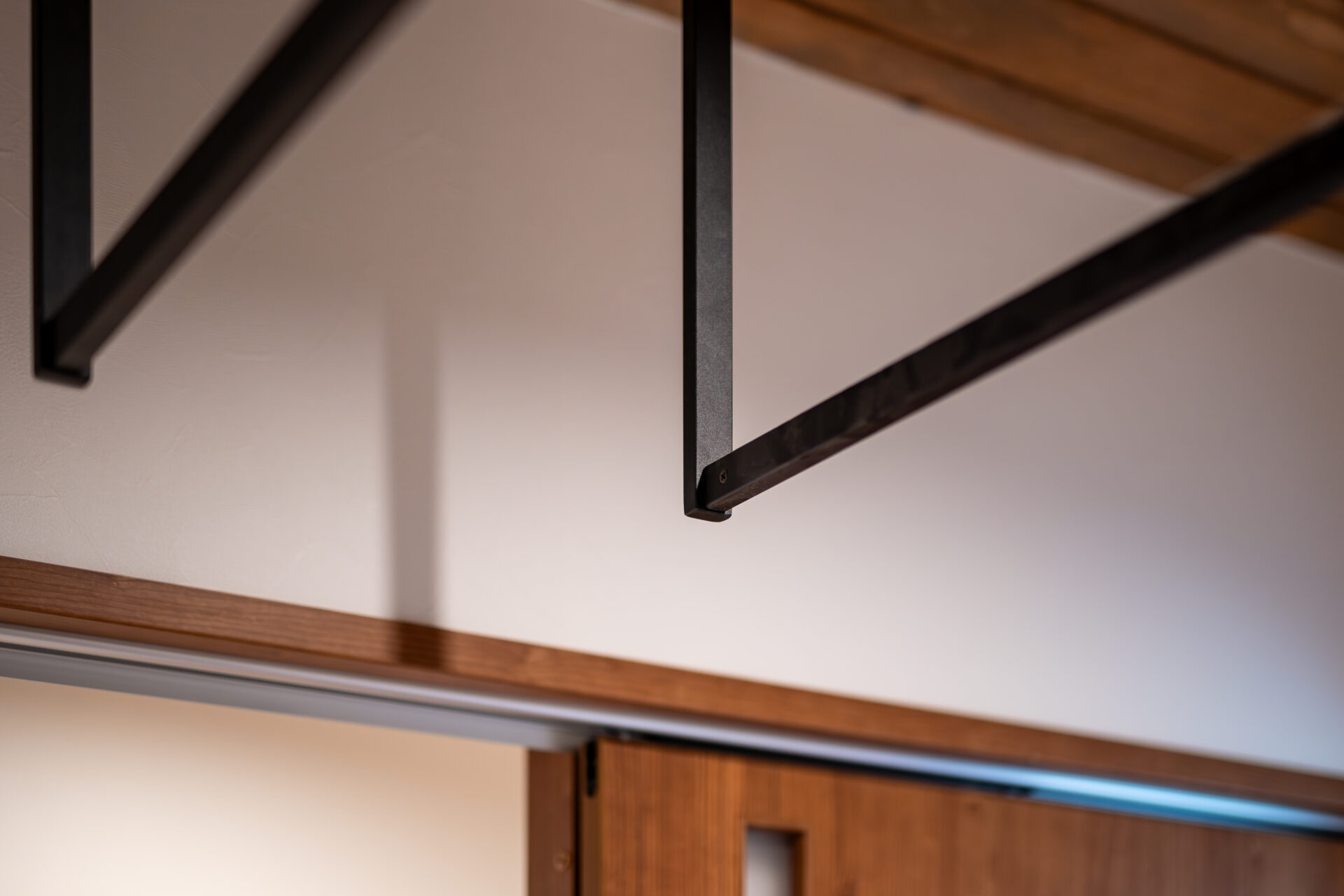 自然素材に包まれた人も猫も心地よく暮らせる住まい｜新潟市西区